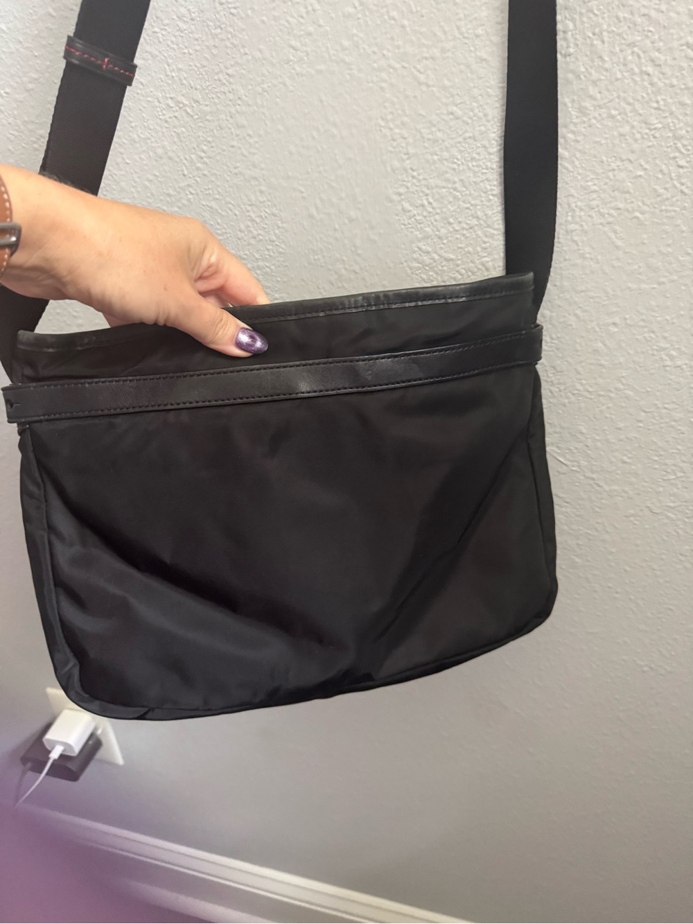 Tumi Black Crossbody Bag with Front Pockets - Picture 9 of 12